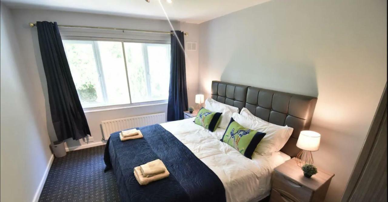 3-Bedroom Comfy Home In Solihull Eksteriør billede